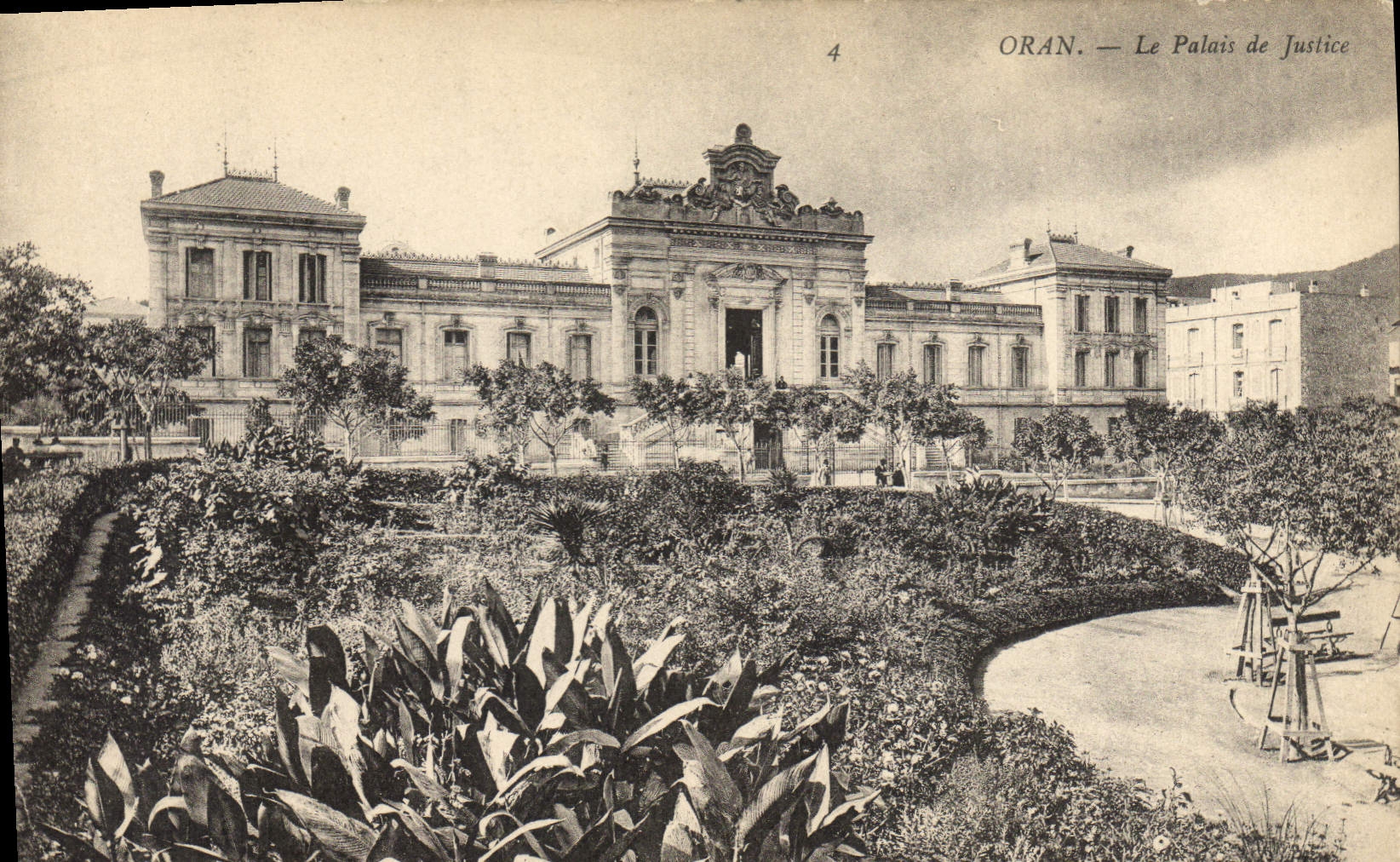 CPA Oran Le Palais de Justice 