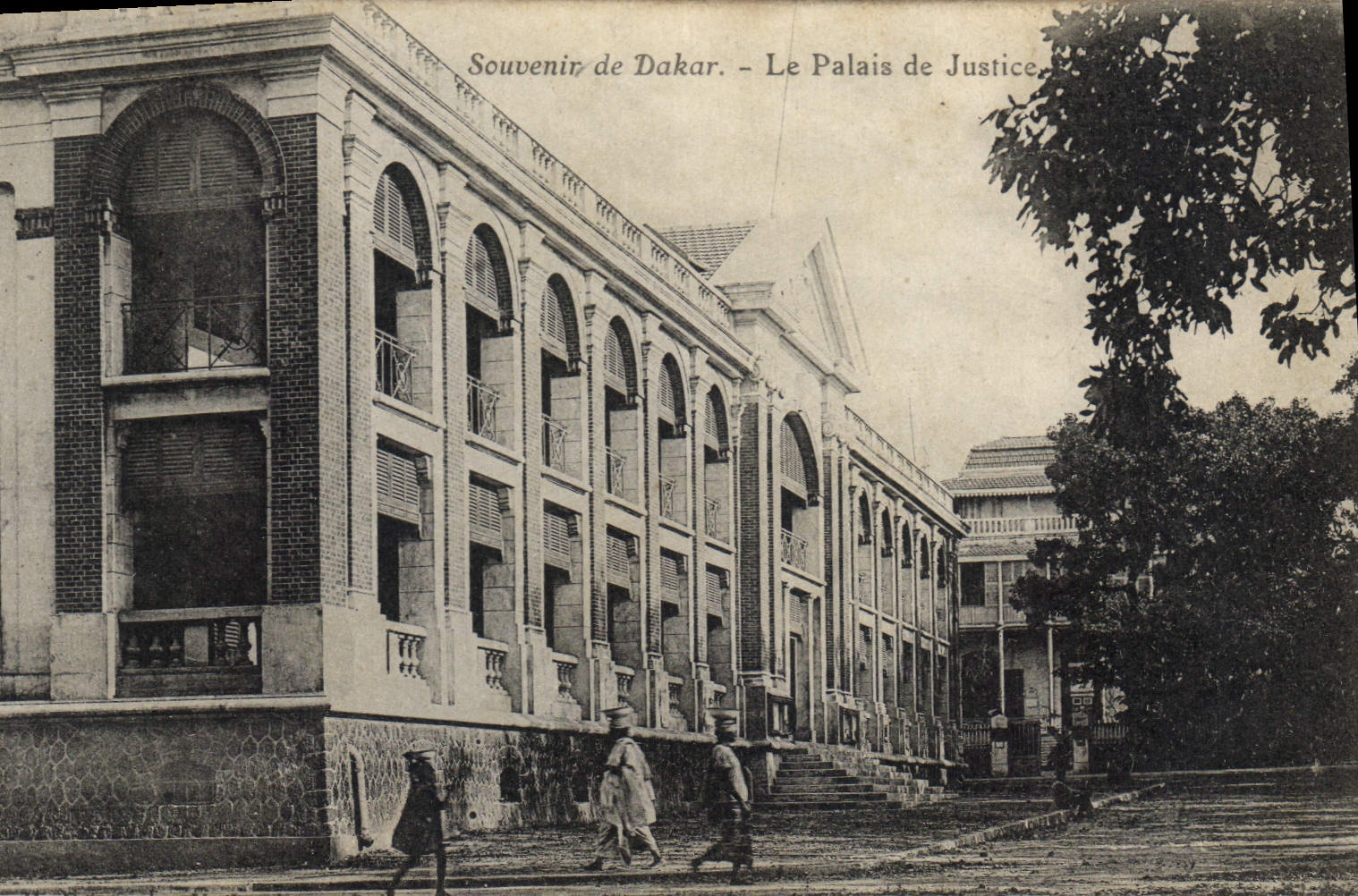 CPA Souvenir de Dakar Le Palais de Justice 