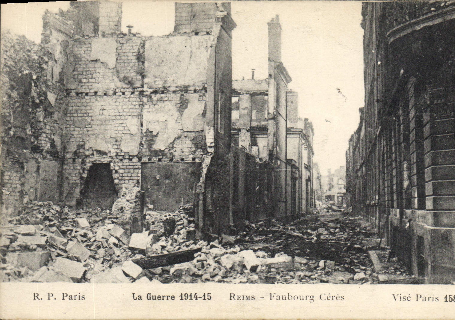 CPA Militaria La Guerre 1914 15 Reims Faubourg Ceres 