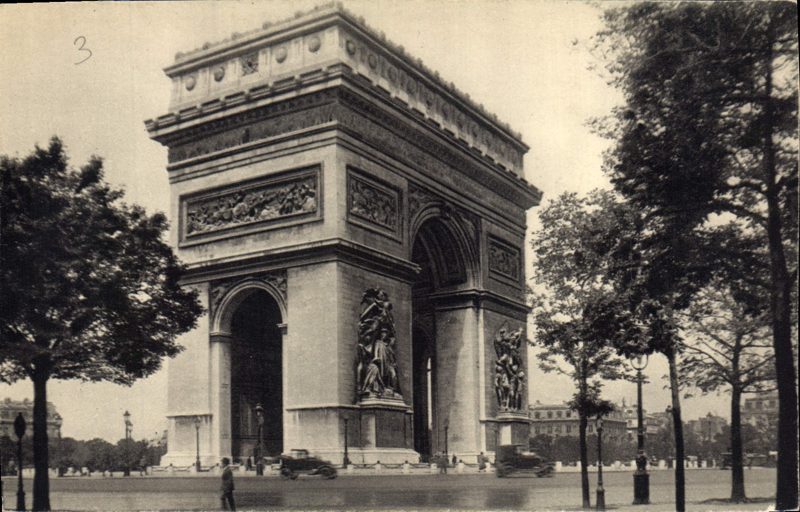 CPA Paris L'Arc de Triomphe de l'Etoile