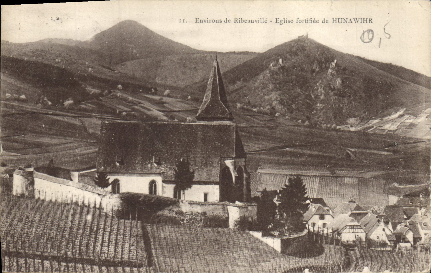 CPA Environs de Ribeauville Eglise fortifee de Hunawihr