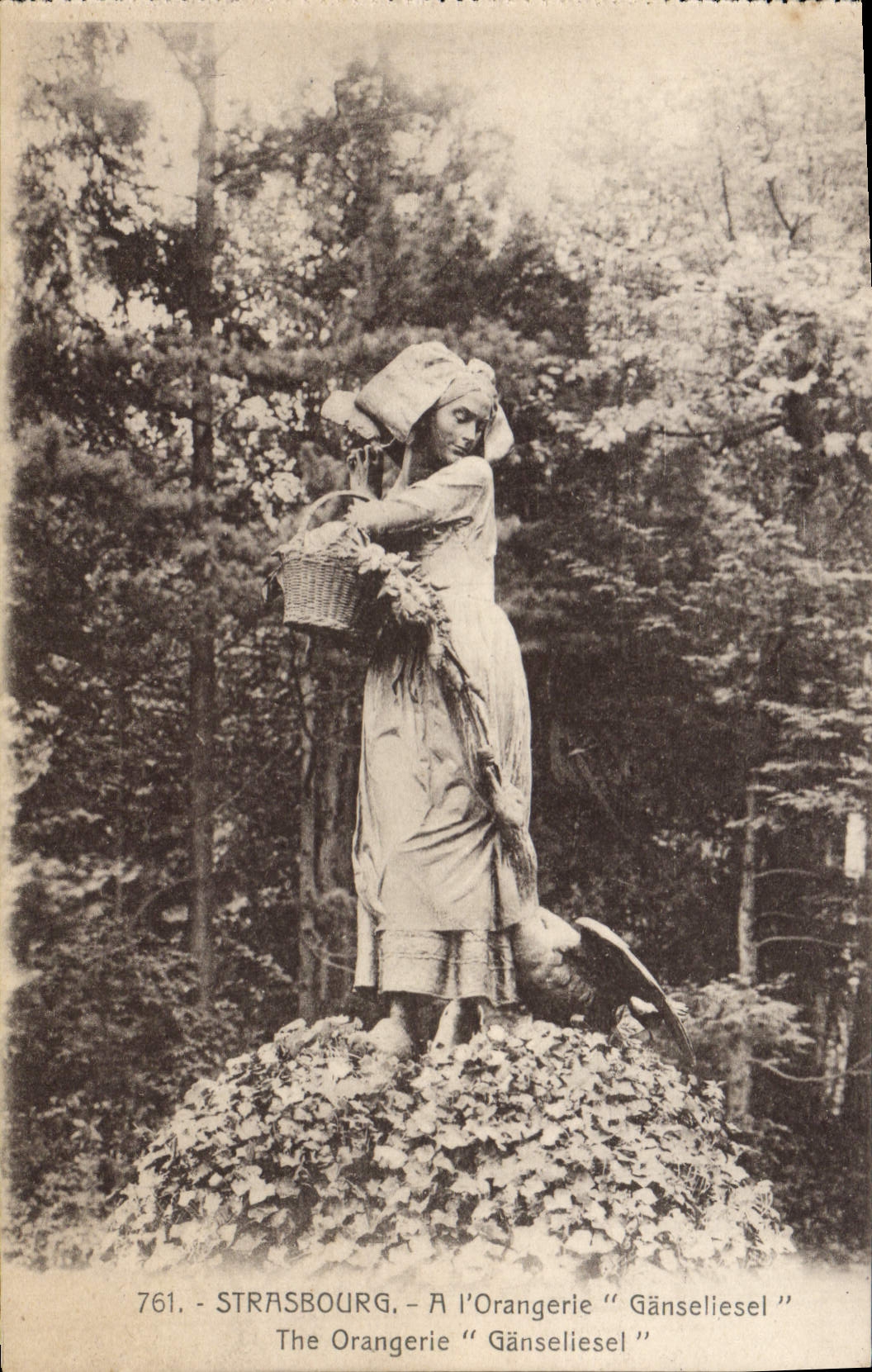 CPA Strasbourg A l'Orangerie Ganseliesel 