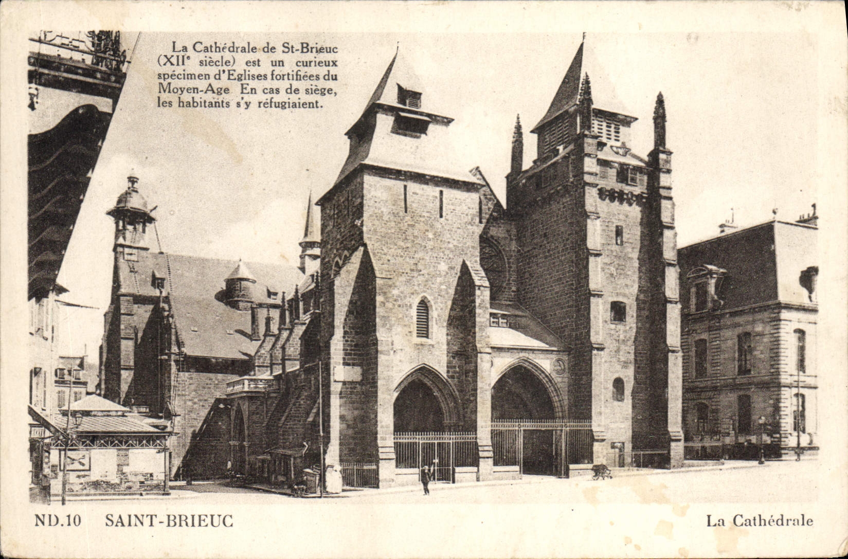 CPA Saint Brieuc La Cathedrale de St Brieuc XII siecle est un curieux specimen d'Eglises 