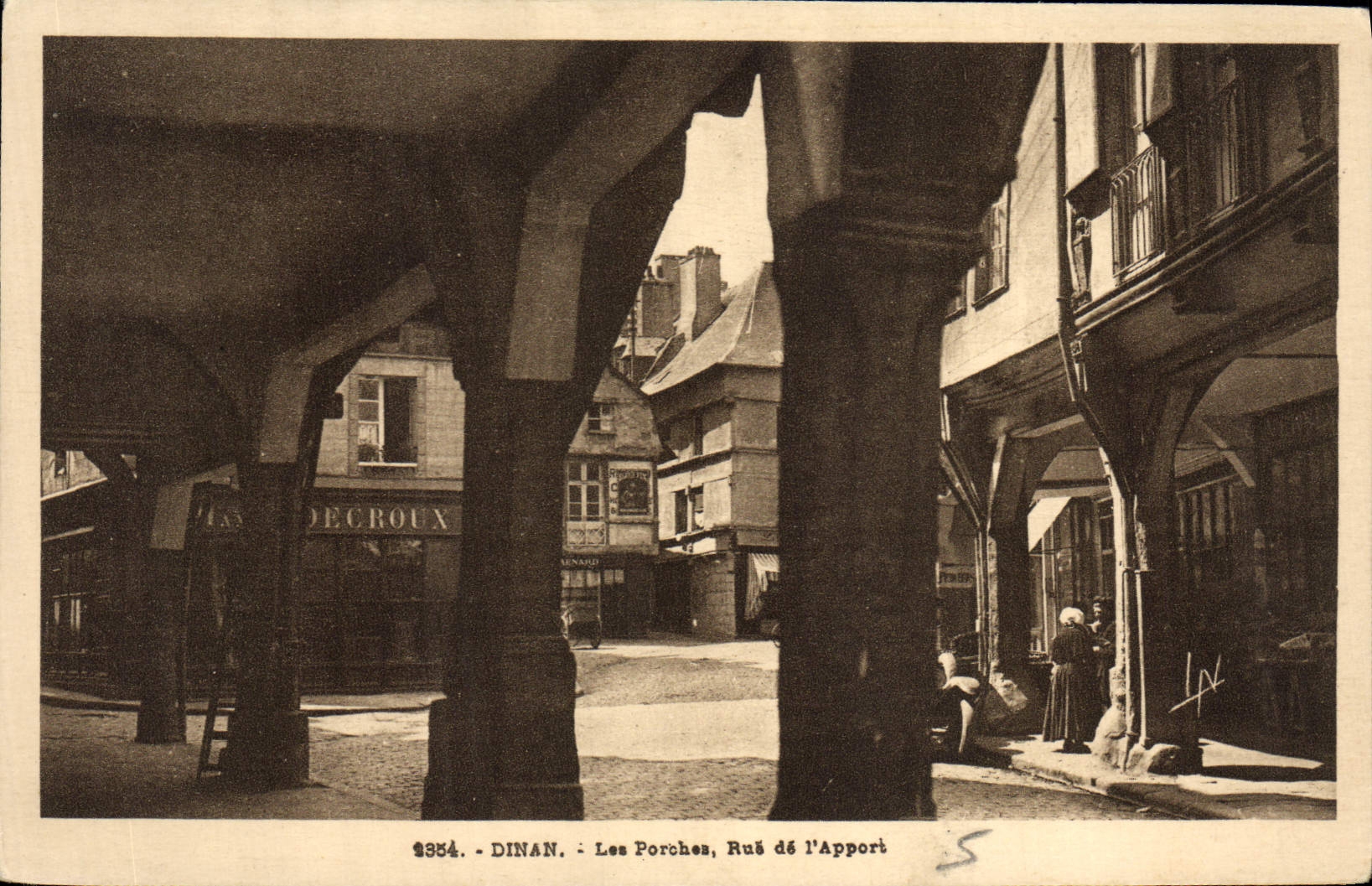 CPA Dinan Les Porches Rue d'Apport 