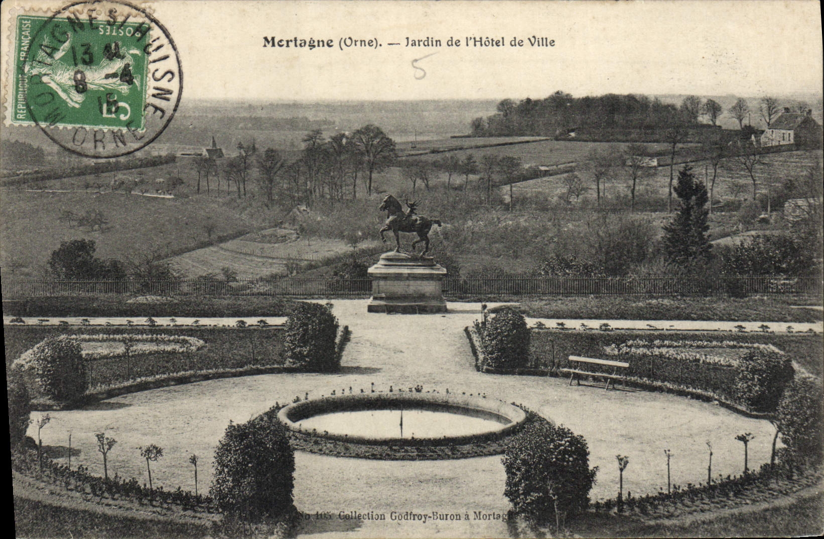 CPA Mortagne Orne Jardin de l'Hotel de Ville 