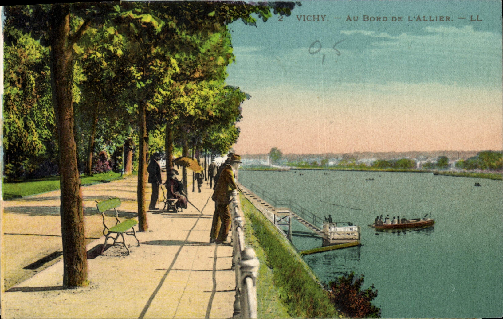 CPA Vichy Au bord de L'Allier 