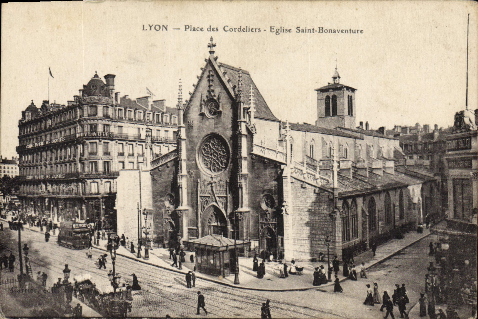 CPA Lyon Place des Cordeliers Eglise Saint Bonaventure 