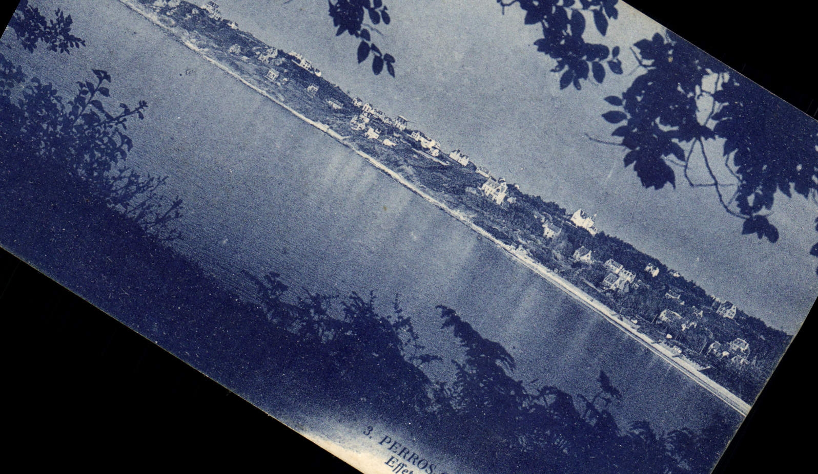 CPA Perros Guirec Effet d'orage sur Trestraou