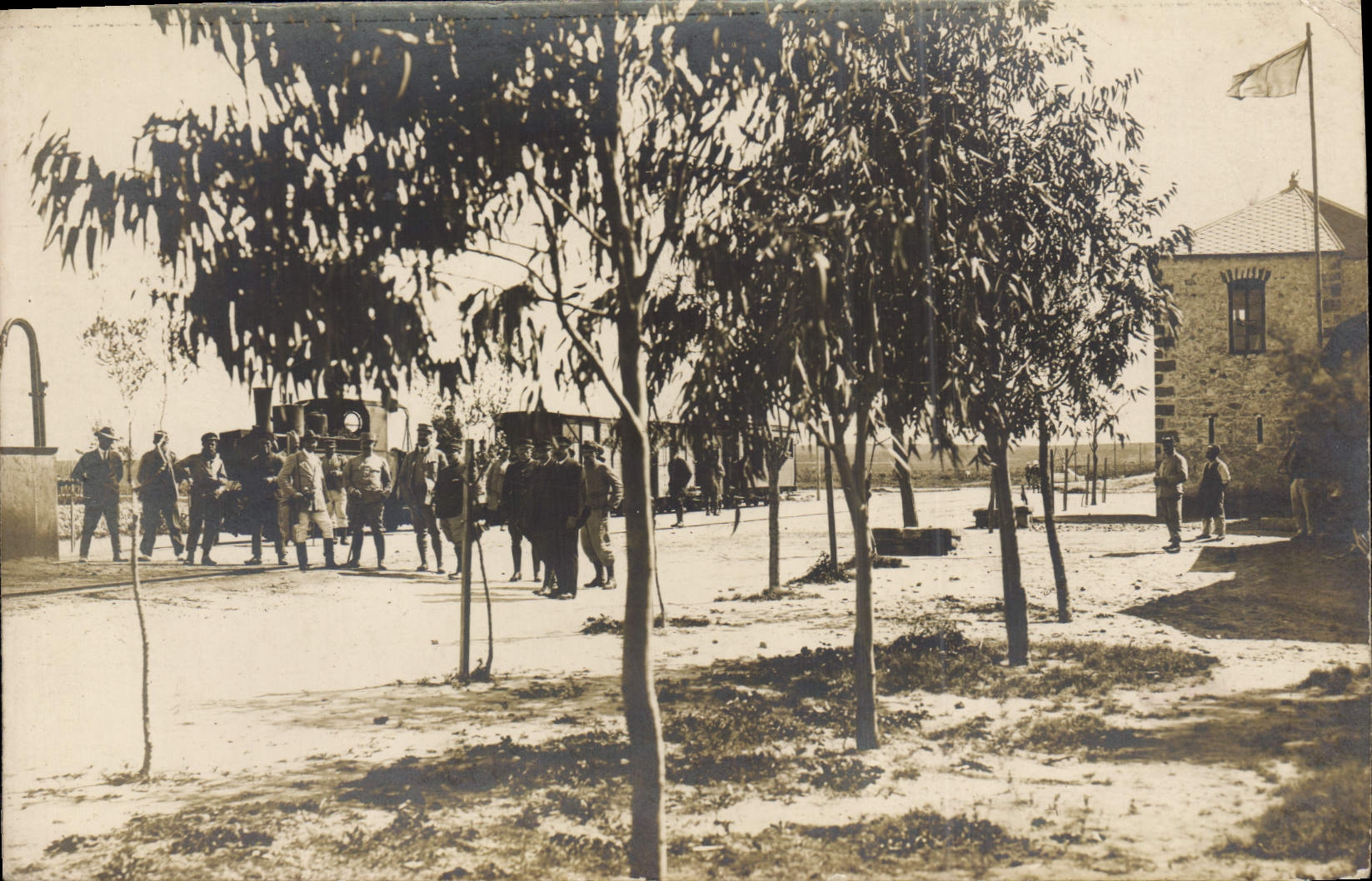 CARTE PHOTO Train Soldats Militaria
