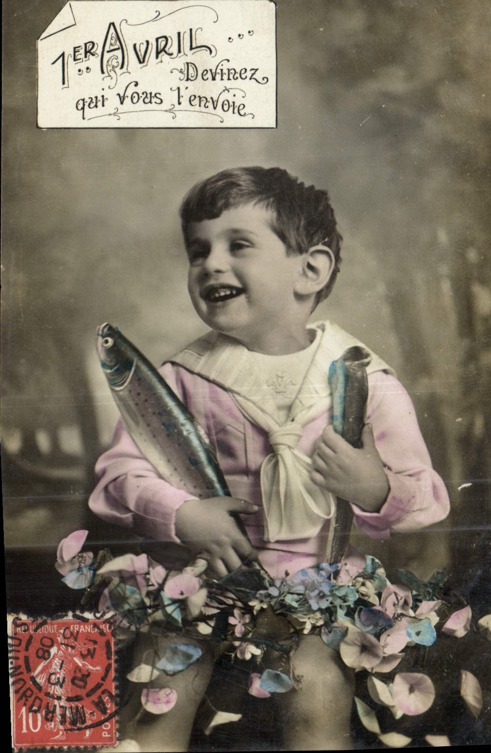 CPA Er Avril Devinez qui vous l'envoie Enfant Poissons