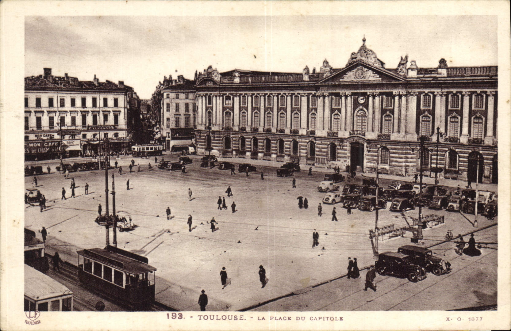 CPA Toulouse La Place du Capitole 