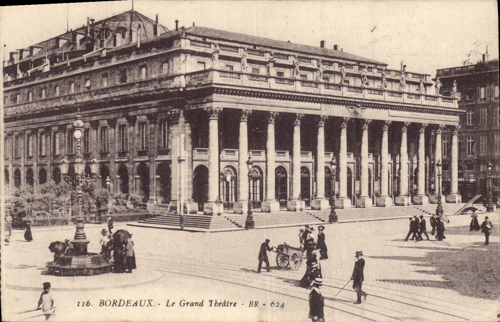 CPA Bordeaux Le Grand Theatre BR 