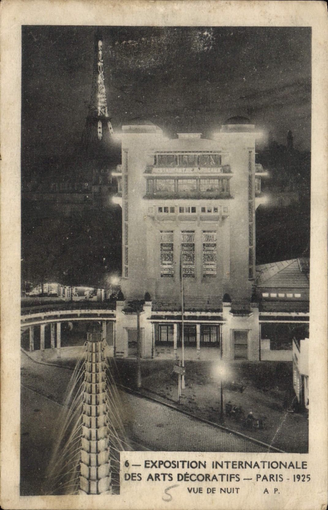 CPA Exposition Internationale des Arts Decoratifs Paris 1925 Vue de Nuit Tour Eiffel
