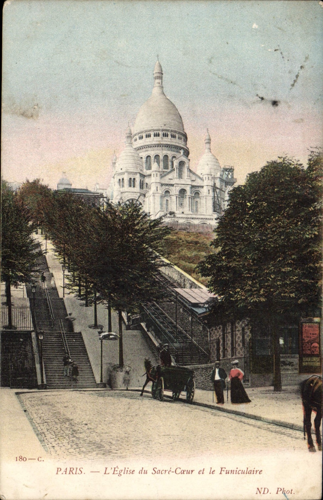 CPA Paris L'Eglise du Sacre Coeur et le Funiculaire
