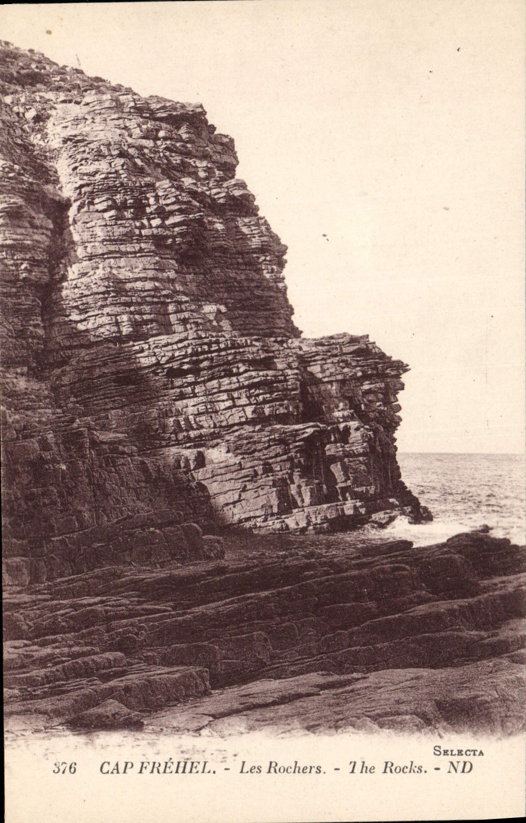 CPA Cap Frehel Les Rochers 