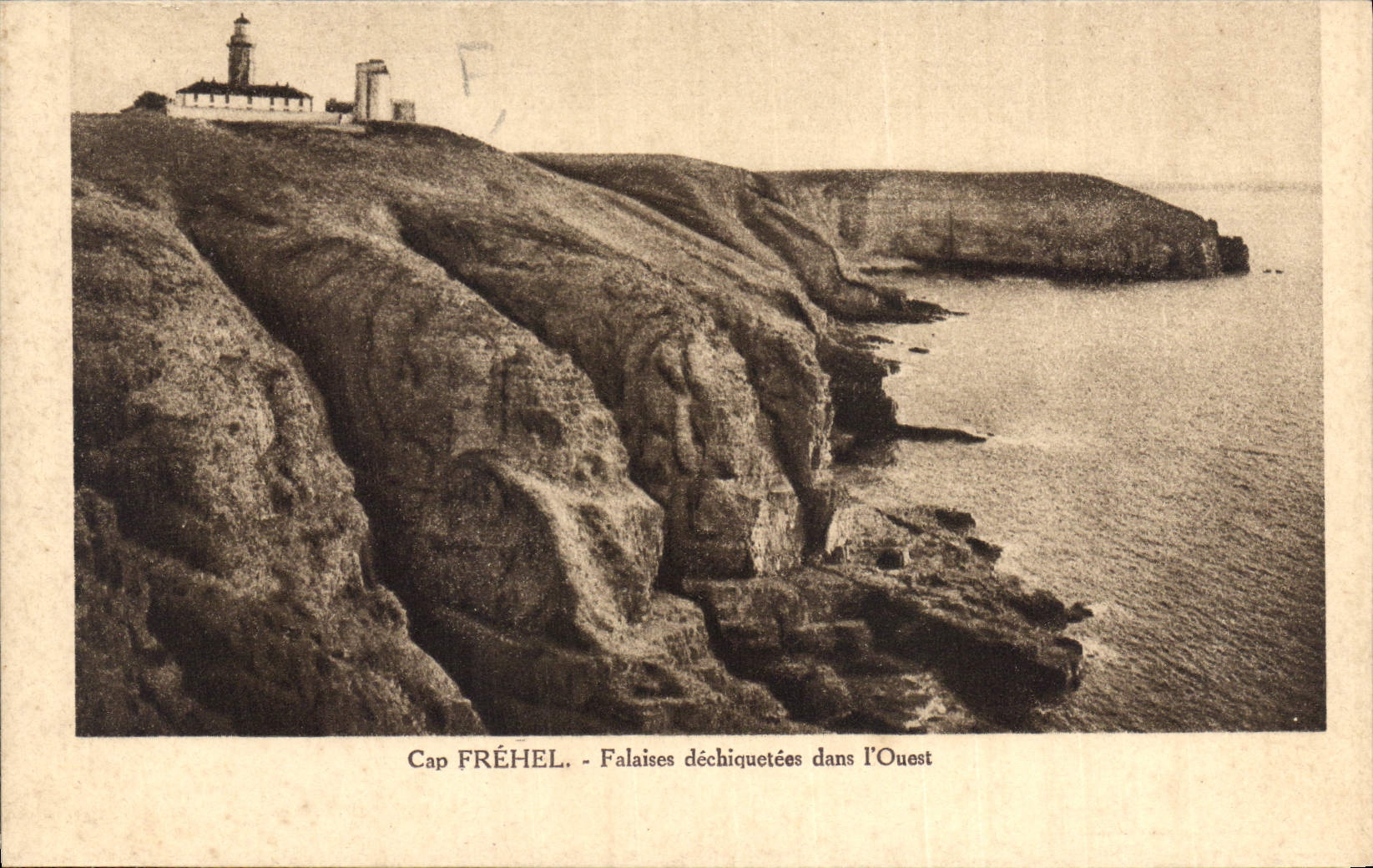 CPA Cap Frehel Falaise dechiquetees dans l'Ouest