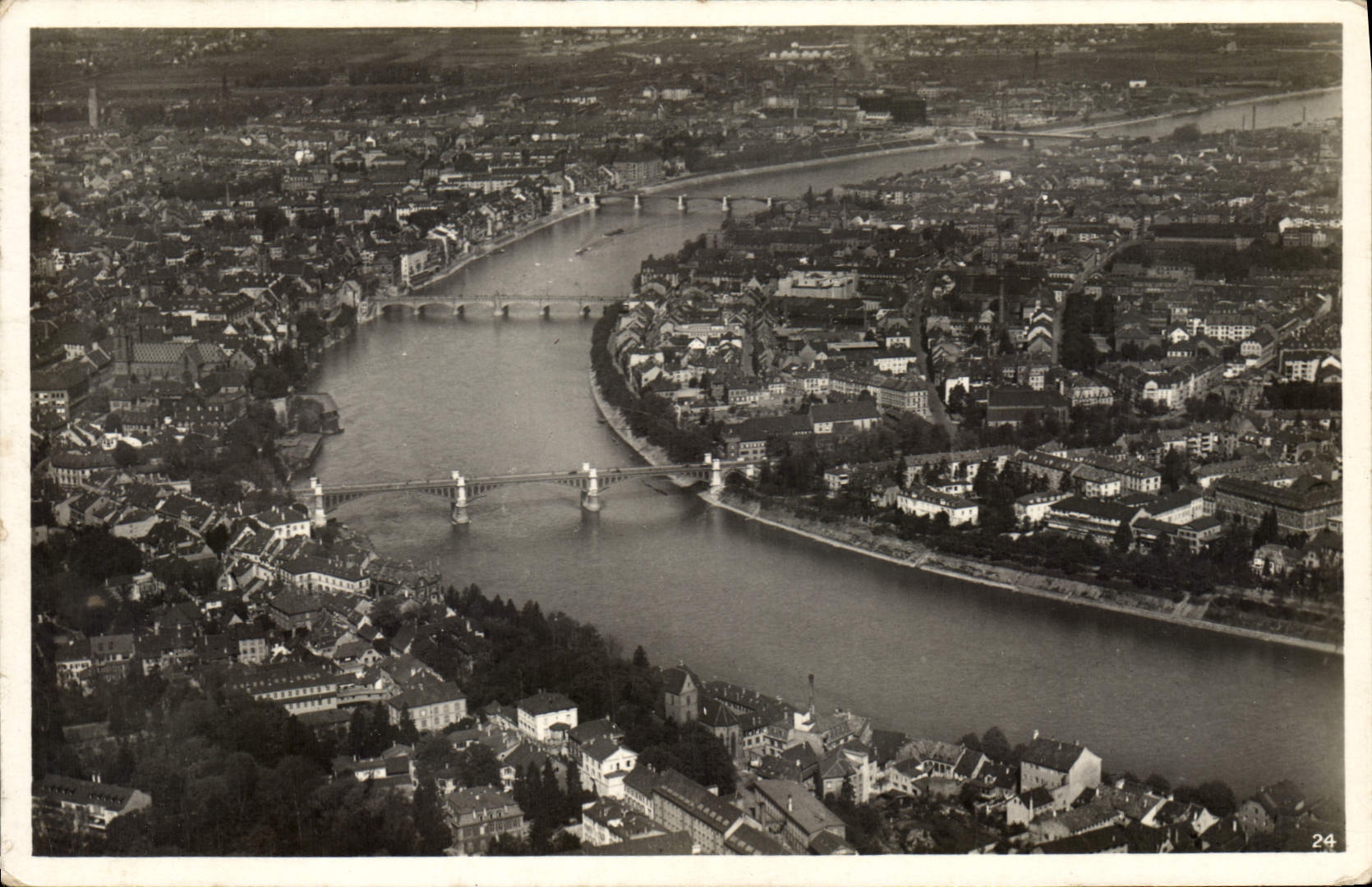 CPA Serie Fliegeraufnahmen Die vier Rheinbrucken