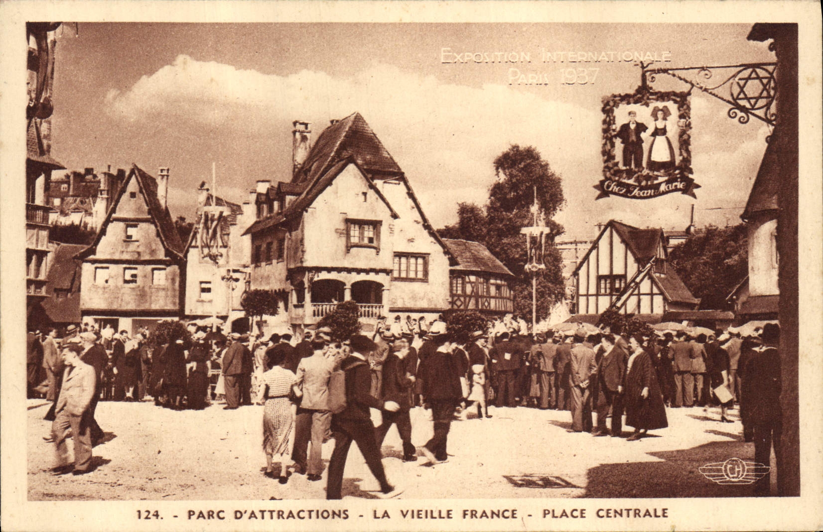 CPA Exposition Internationale Paris 1937 Parc d'Attractions La Vieille France Place Centrale