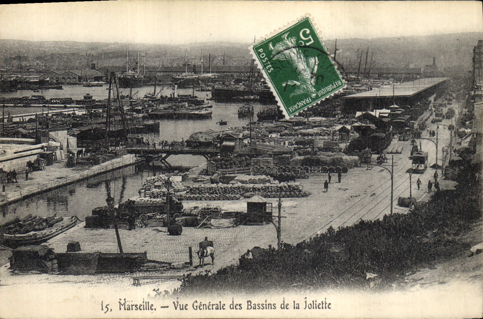 CPA Marseille Vue General des Bassins de la Joliette 