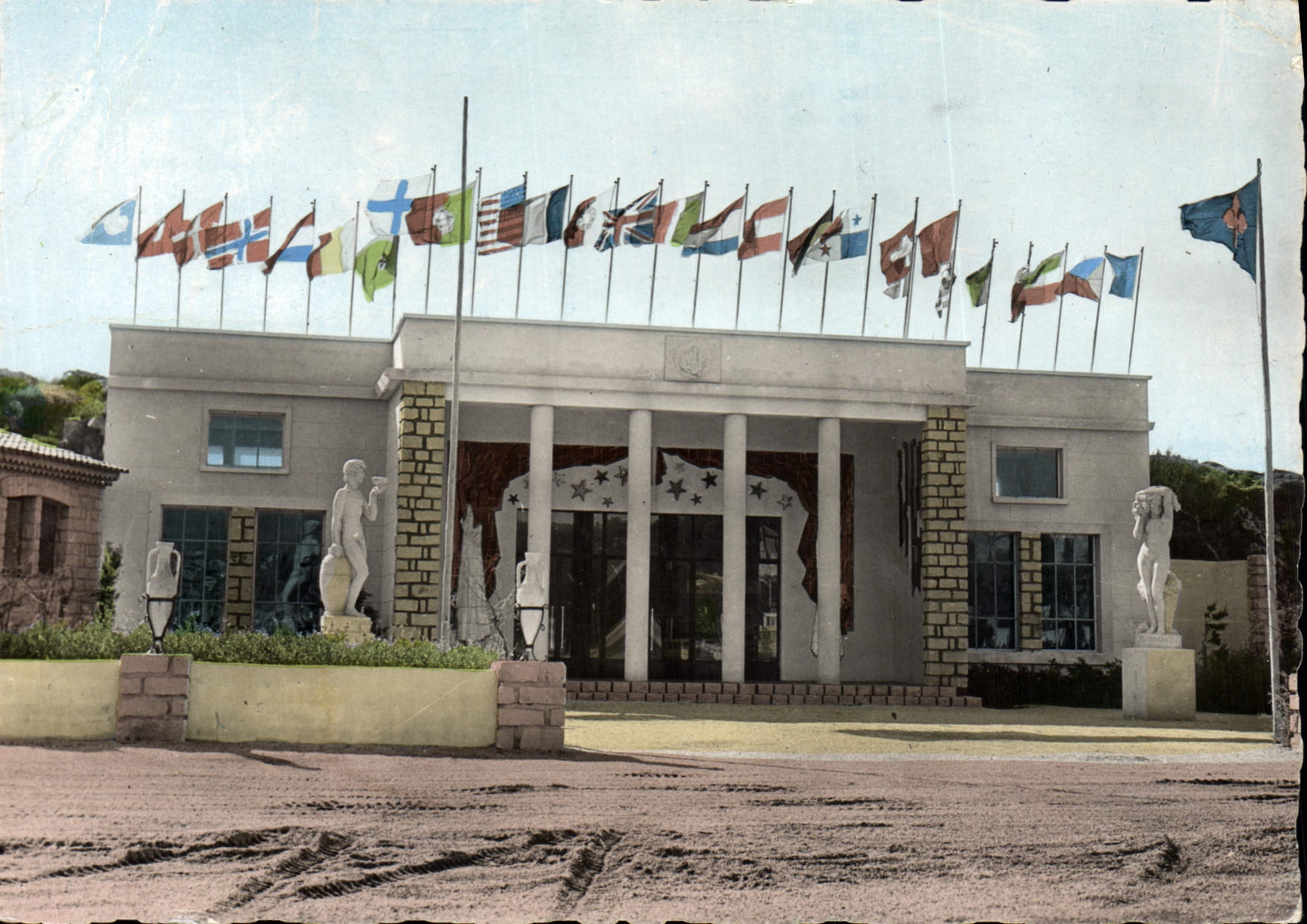 CPA Ile de Bendor Bandol Var France Palais de l'Exposition Universelle des Vins et Spiritueux