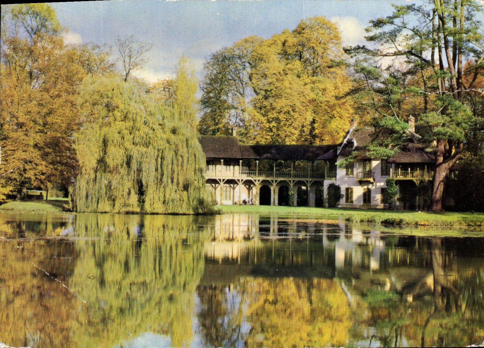 CPA Versailles Hameau de Trianon La maison de la Reine 