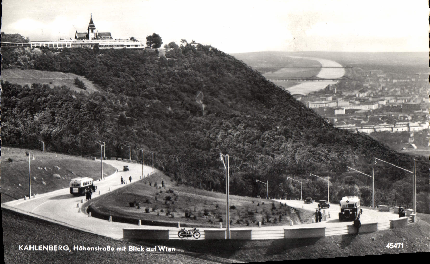 CPM Kahlenberg HohenstraBe mit Blick out Wien 