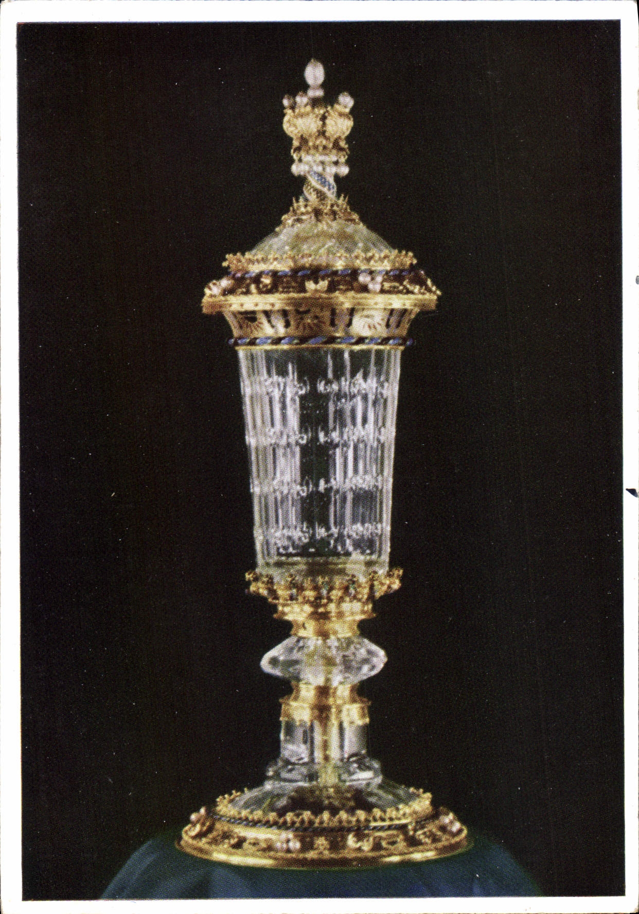 CPM Wien Kunsthistorisches Museum Weltliche Schatzkammer Der Burgundische Hofbecher 