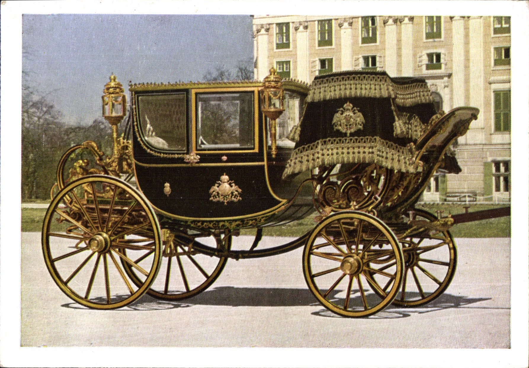 CPM Wien Kunsthistorisches Museum Wagenburg in Schonbrunn Galawagen der Kaiserin Elisabeth 1854 1898