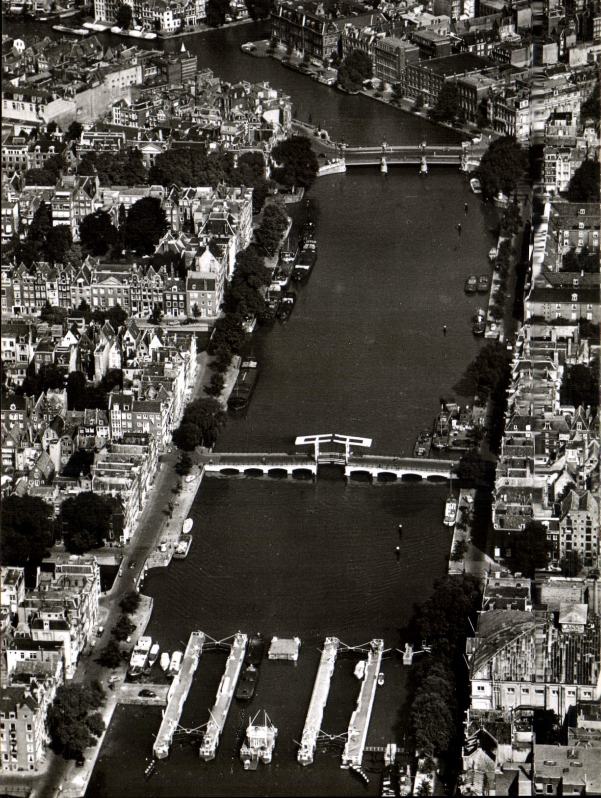 CPM Amsterdam Amstel met Magere Brug 