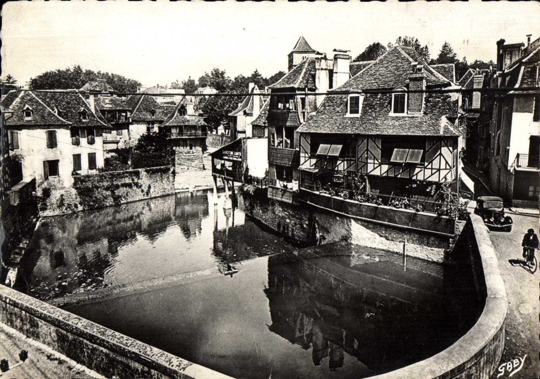 CPM Salies de Bearn Pont de la Lune et vieilles maisons