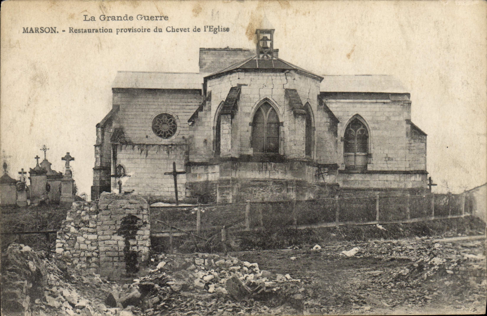 CPA La Grande Guerre Marson Restauration provisiore du Chevet de l'Eglise Militaria
