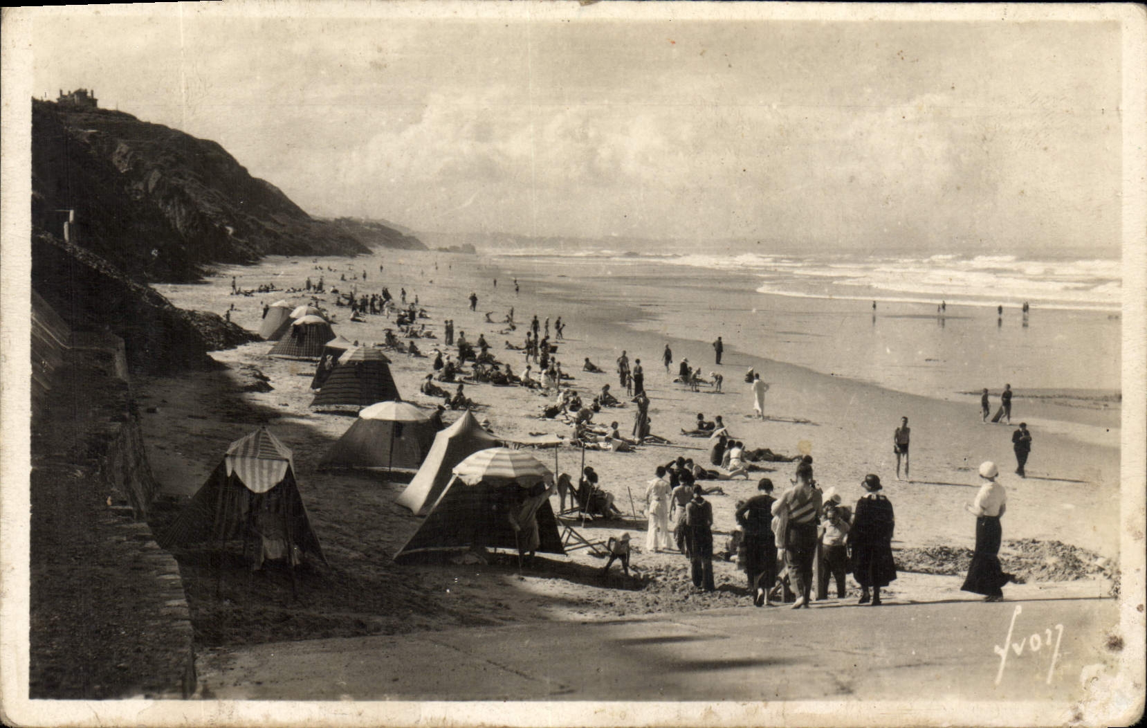 CPA Biarritz Bses Pyrenees Cotes des Basques La nouvelle Plage