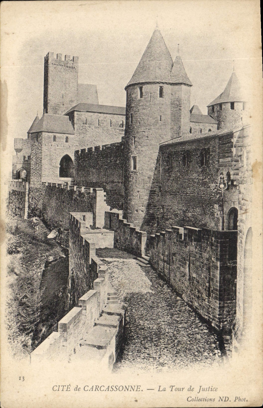 CPA Cite de Carcassonne La Tour de Justice