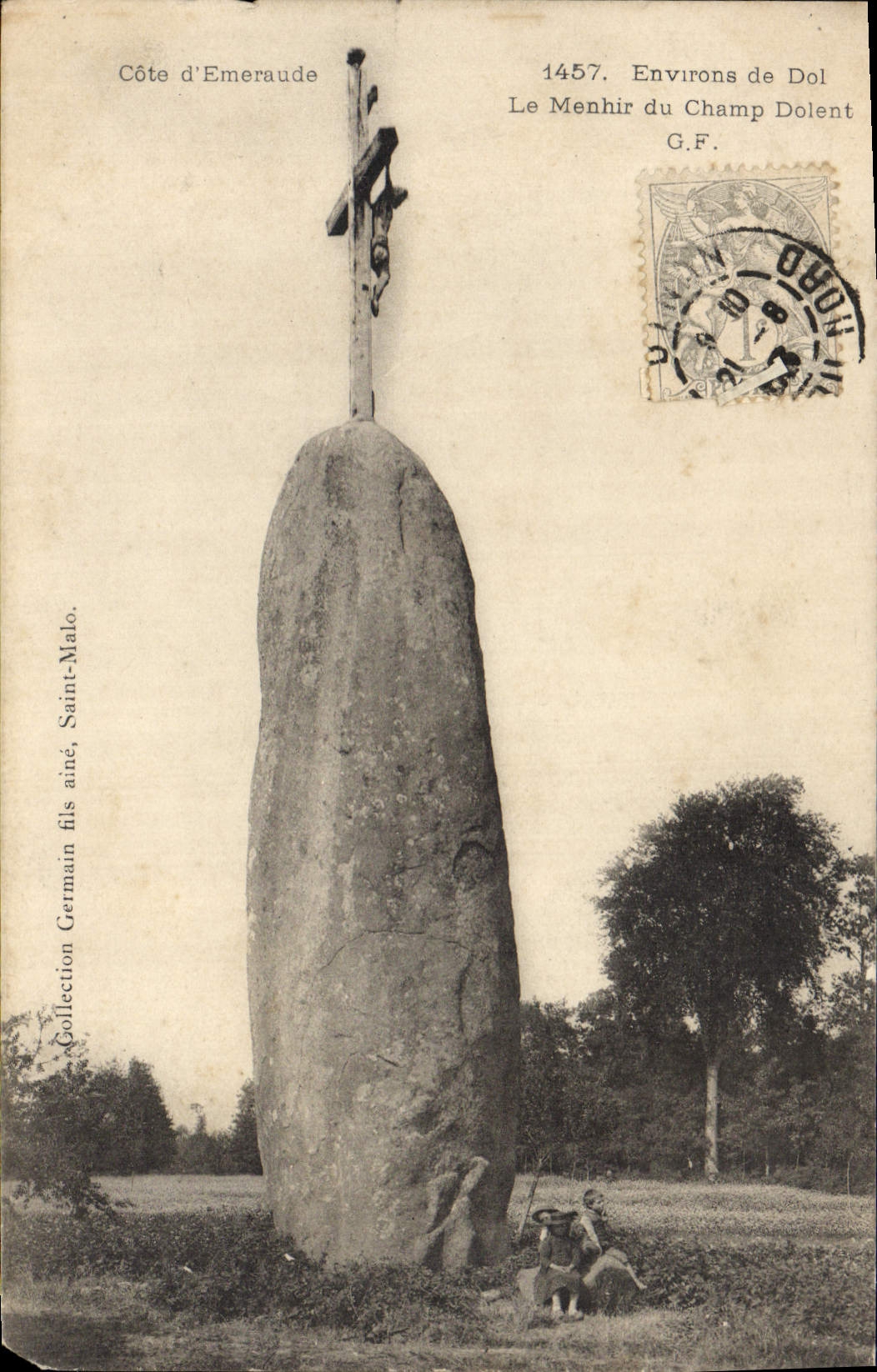 CPA Cote d'Emeraude Environs de Dol Le Menhir du Champ Dolent