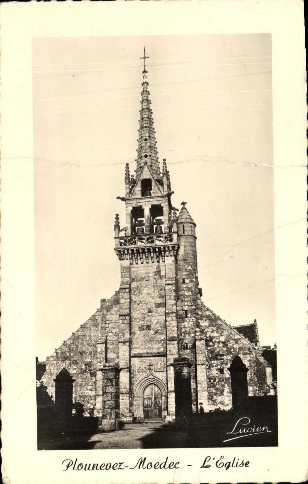 CPA Plounevez Moedec L'Eglise 