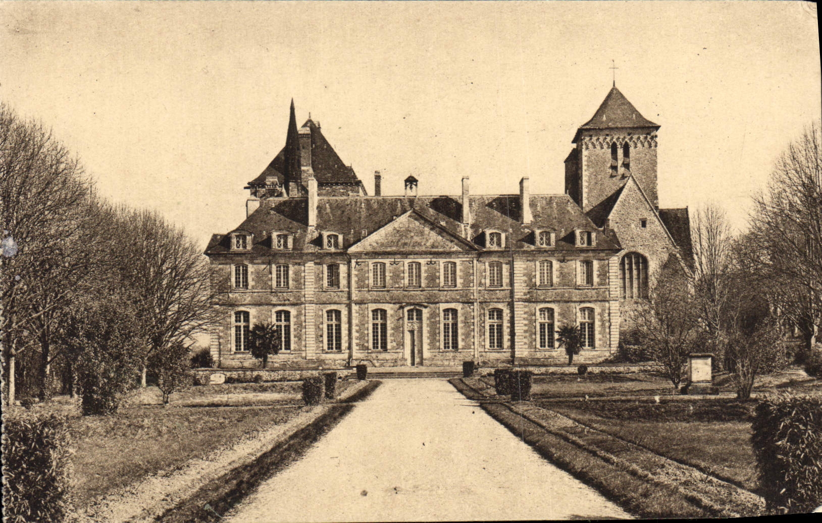 CPA Abbaye St Pierre de Solesmes Facade des Mauristes 1722