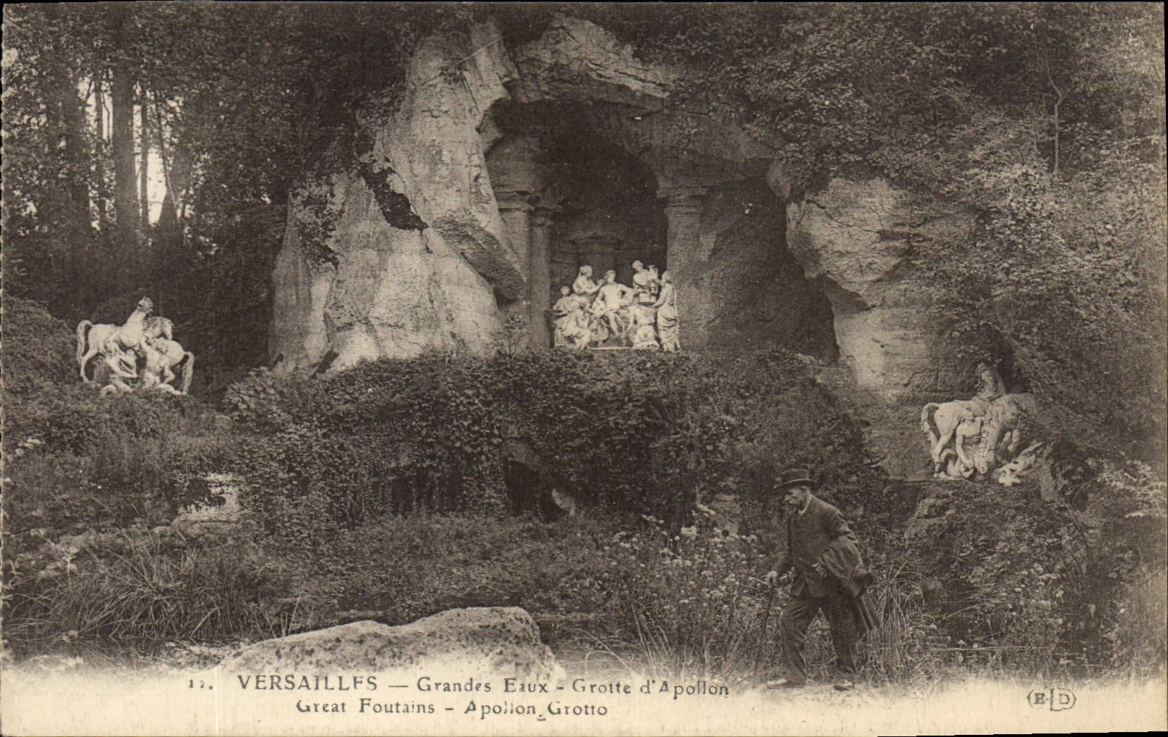 CPA Versailles Grandes Eaux Grotte d'Apollon 