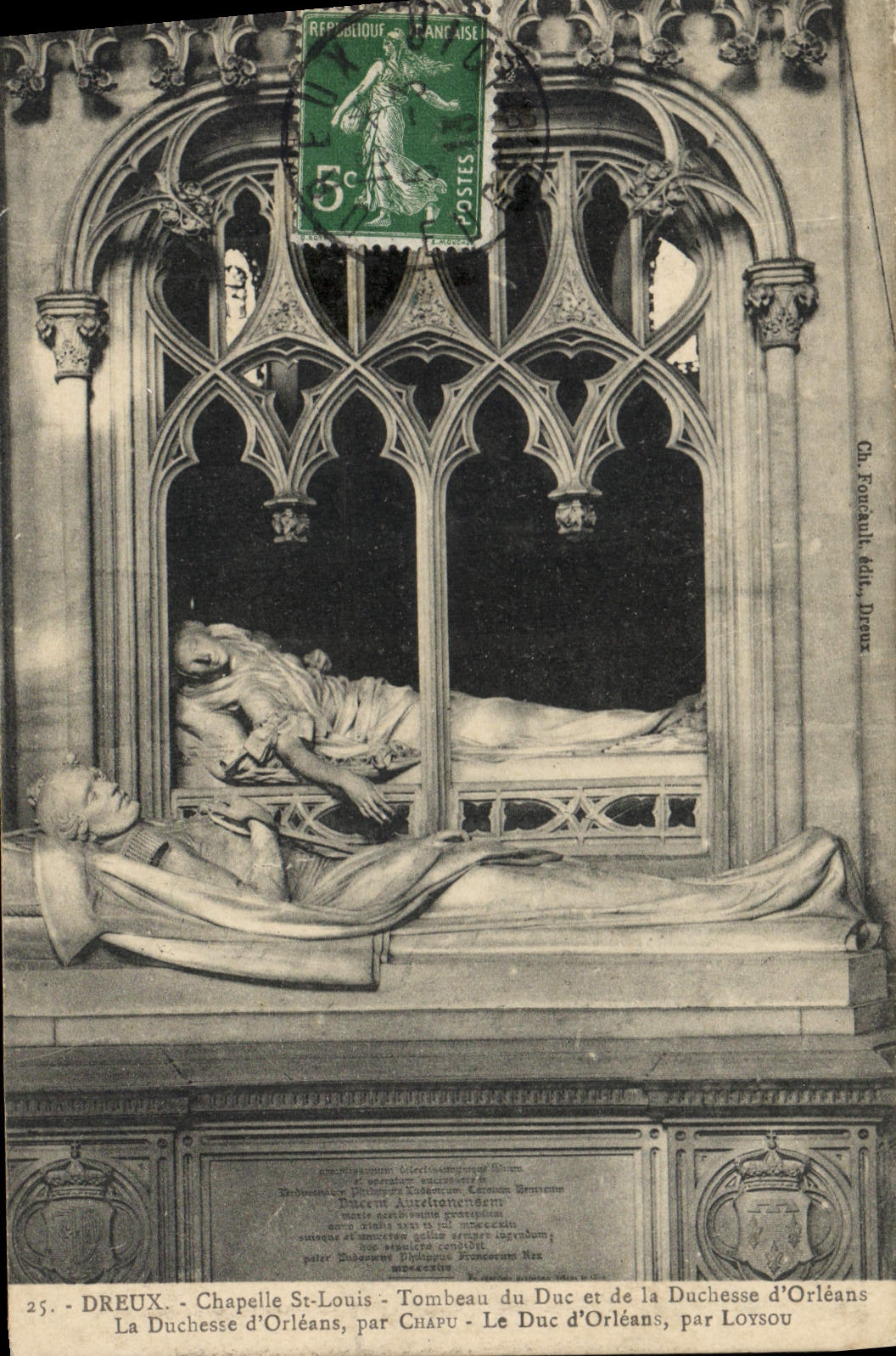 CPA Dreux Chapelle St Louis Tombeau du Doc et de la Duchesse d'Orleans