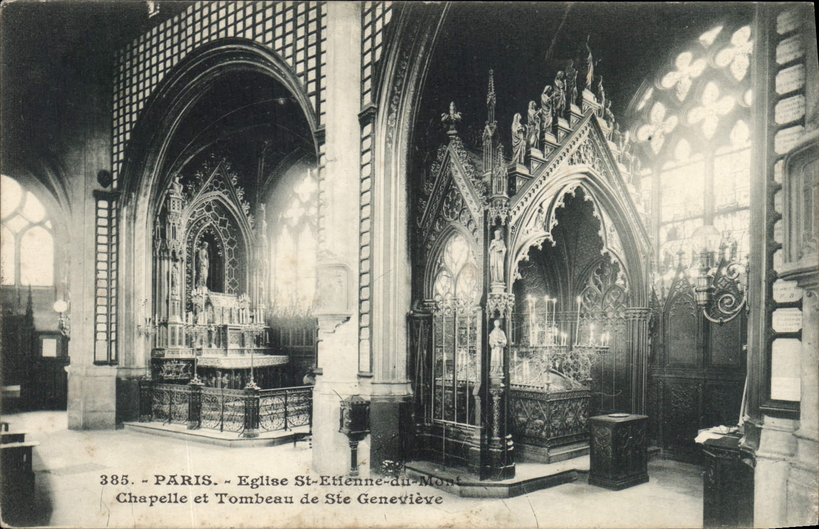 CPA Paris Eglise St Etienne du Mont Chapelle et Tombeau de Ste Genevieve 