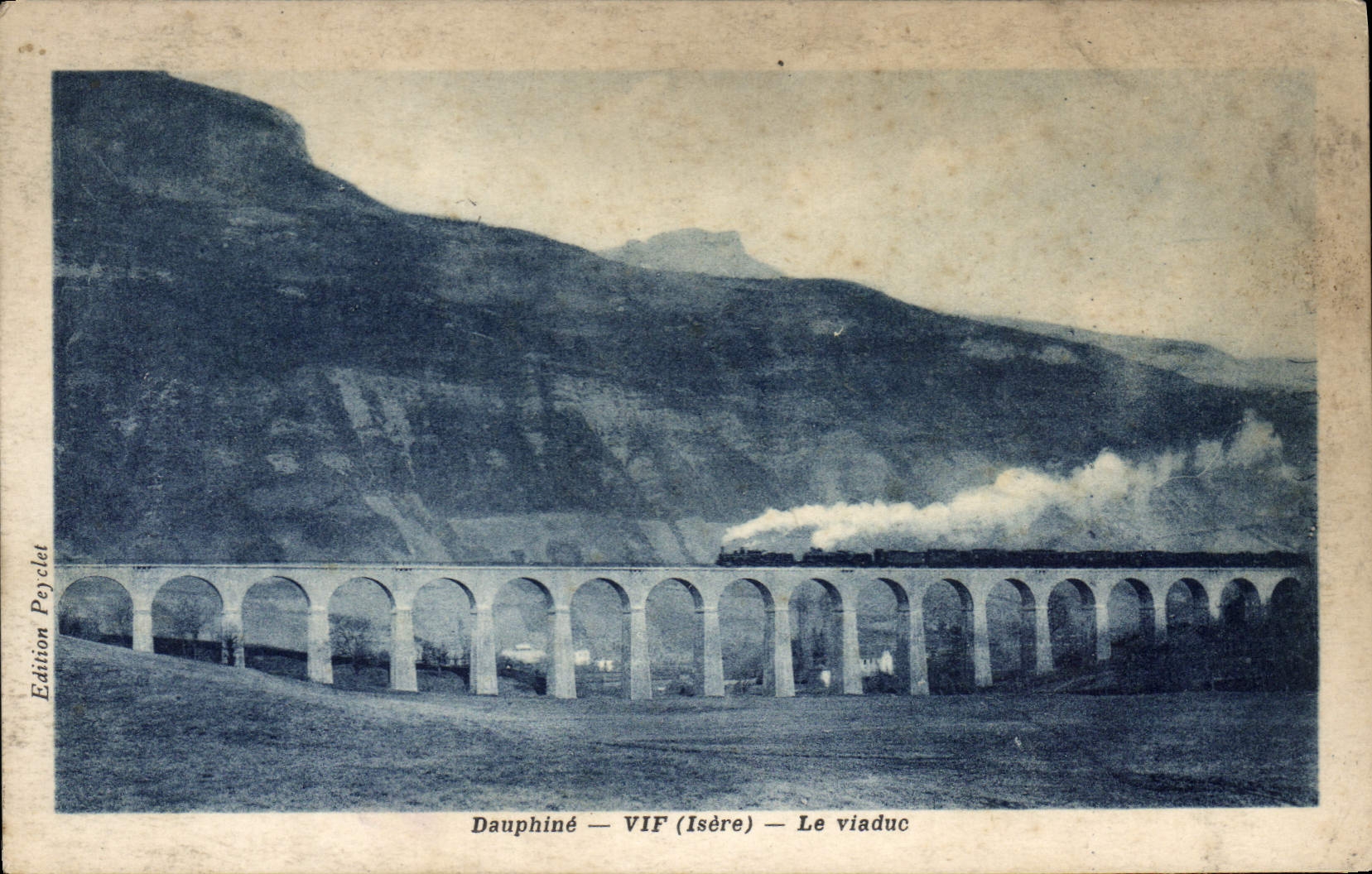 CPA Dauphine VIF Le viaduc Train