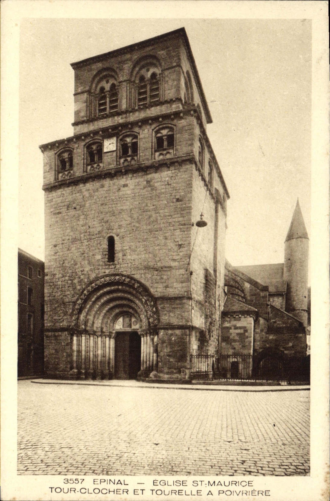 CPA Epinal Eglise St Maurice Tour Clocher et Tourelle a Poivriere 