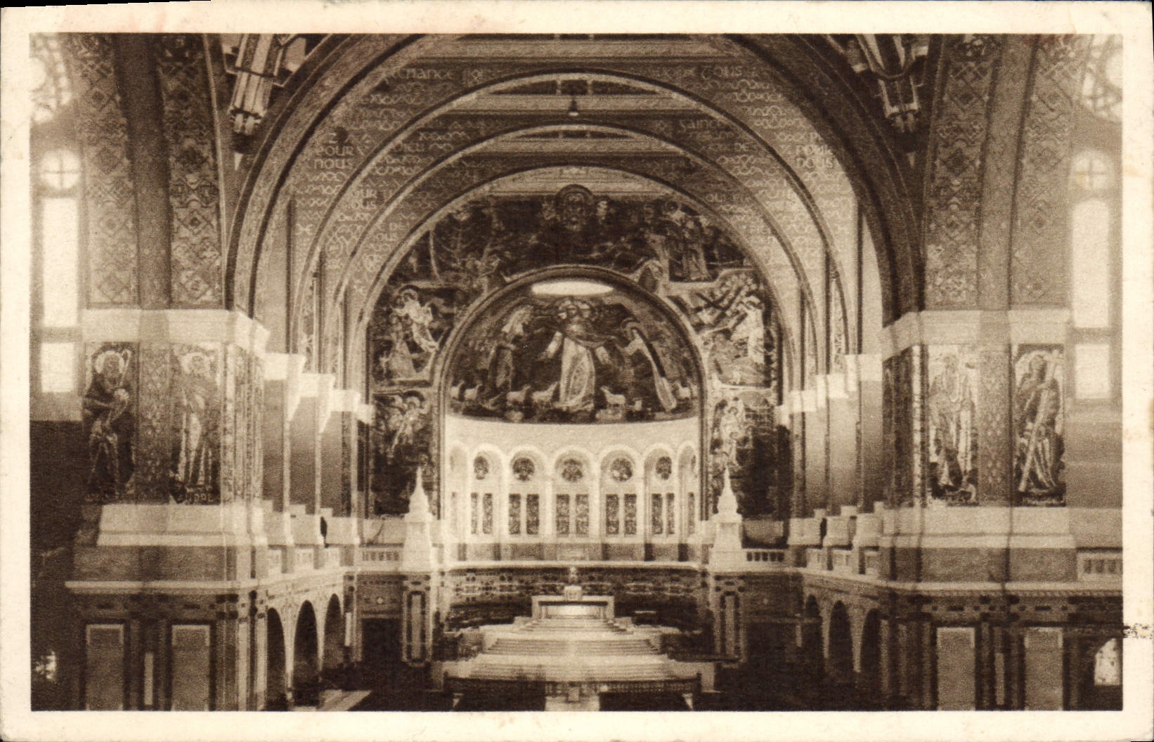 CPA La Basilique de Lisieux 