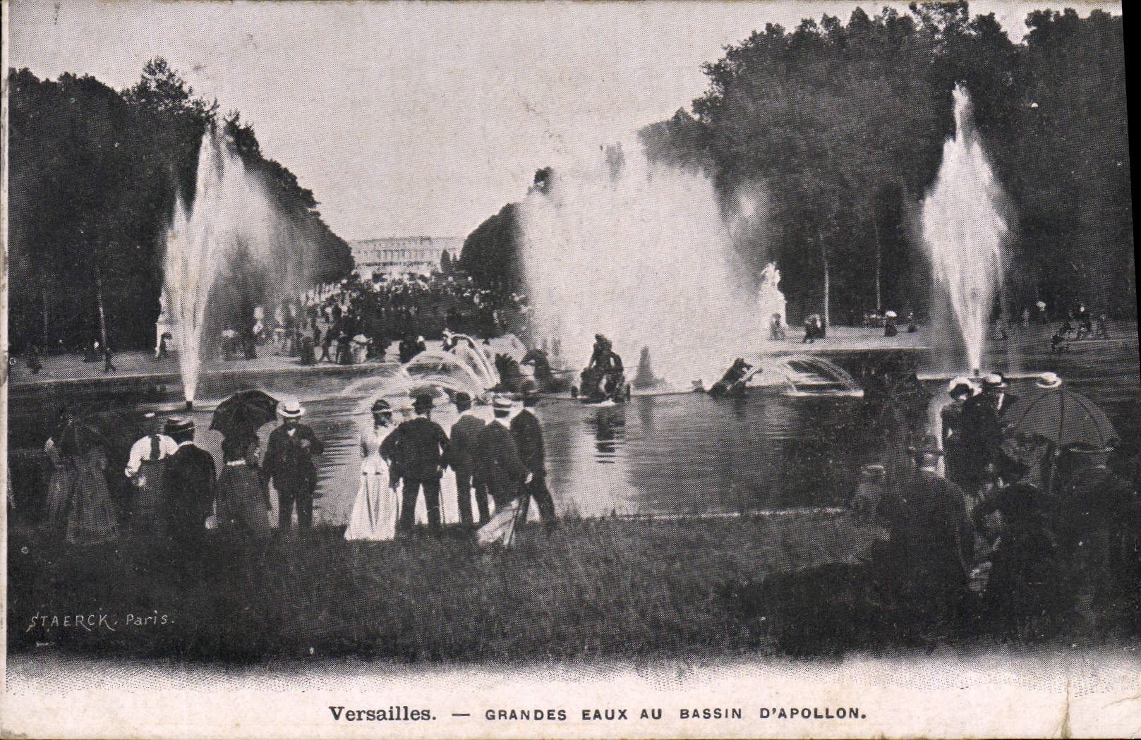 CPA Versailles Grandes Eaux au Bassin D'Appolon 