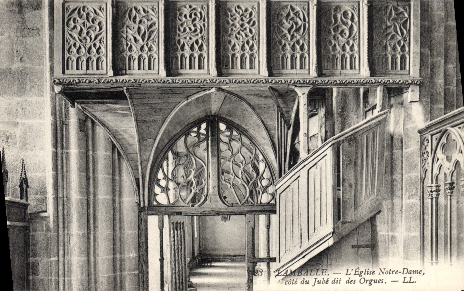 CPA Lamballe L'Eglise Notre Dame cote du Jube dit des Orgues