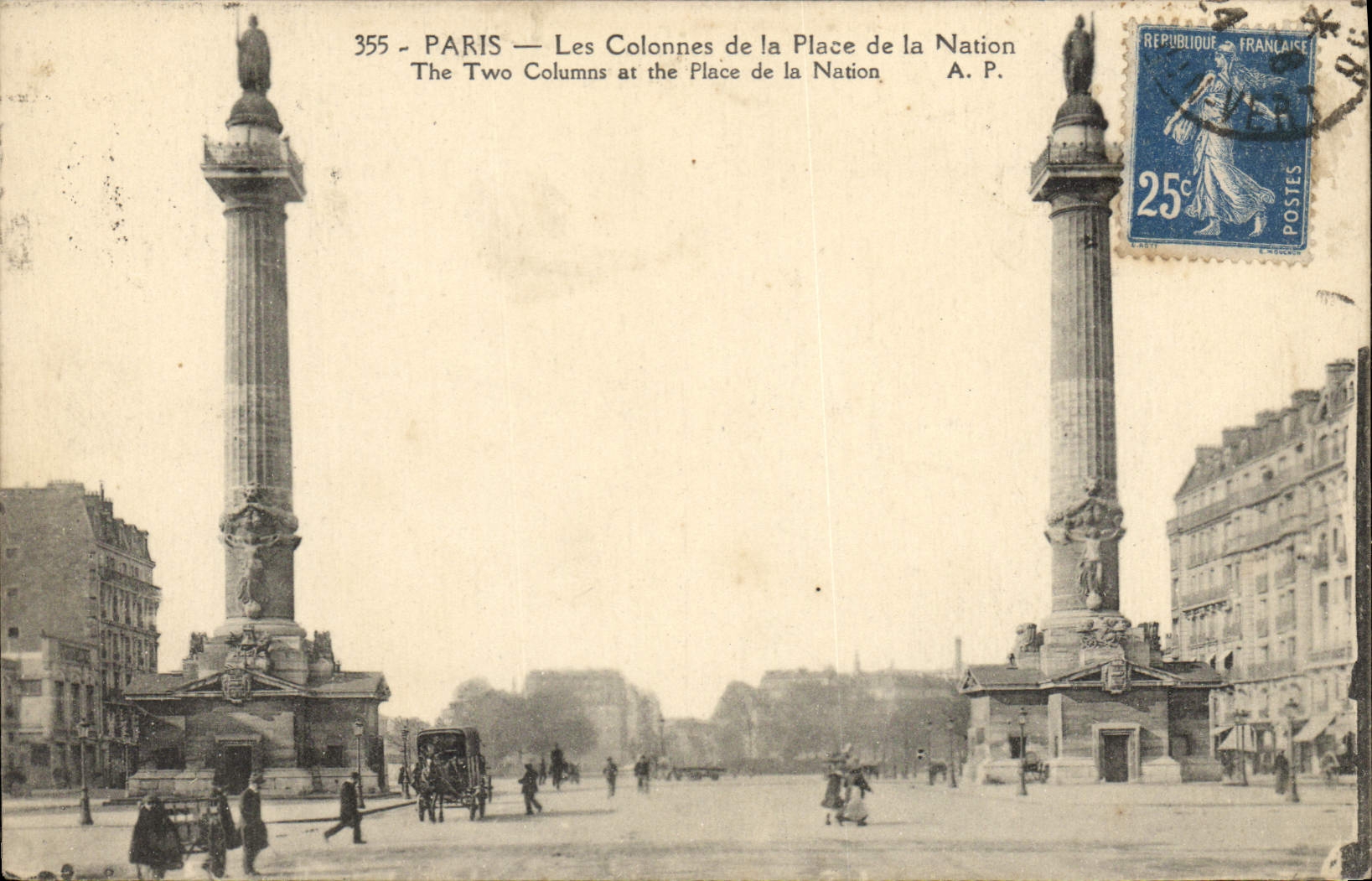 CPA Paris Les Colonnes de la Place de la Nation 