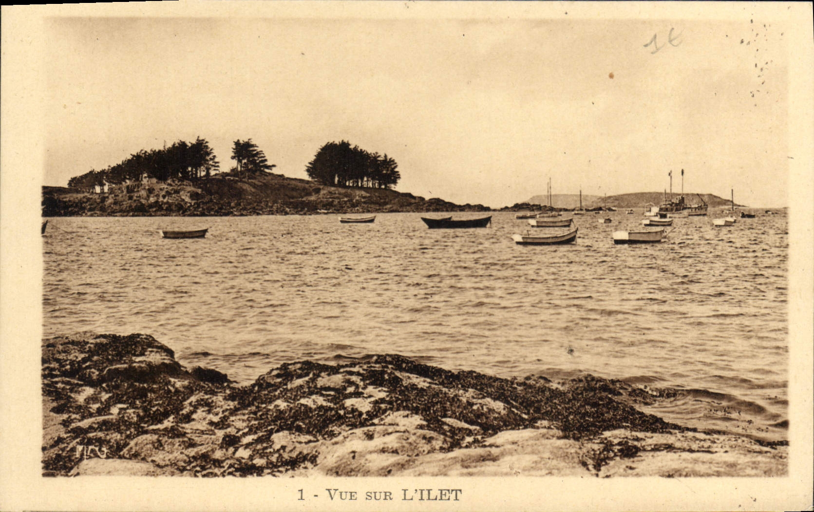 CPA Vue Sur L'ilet 