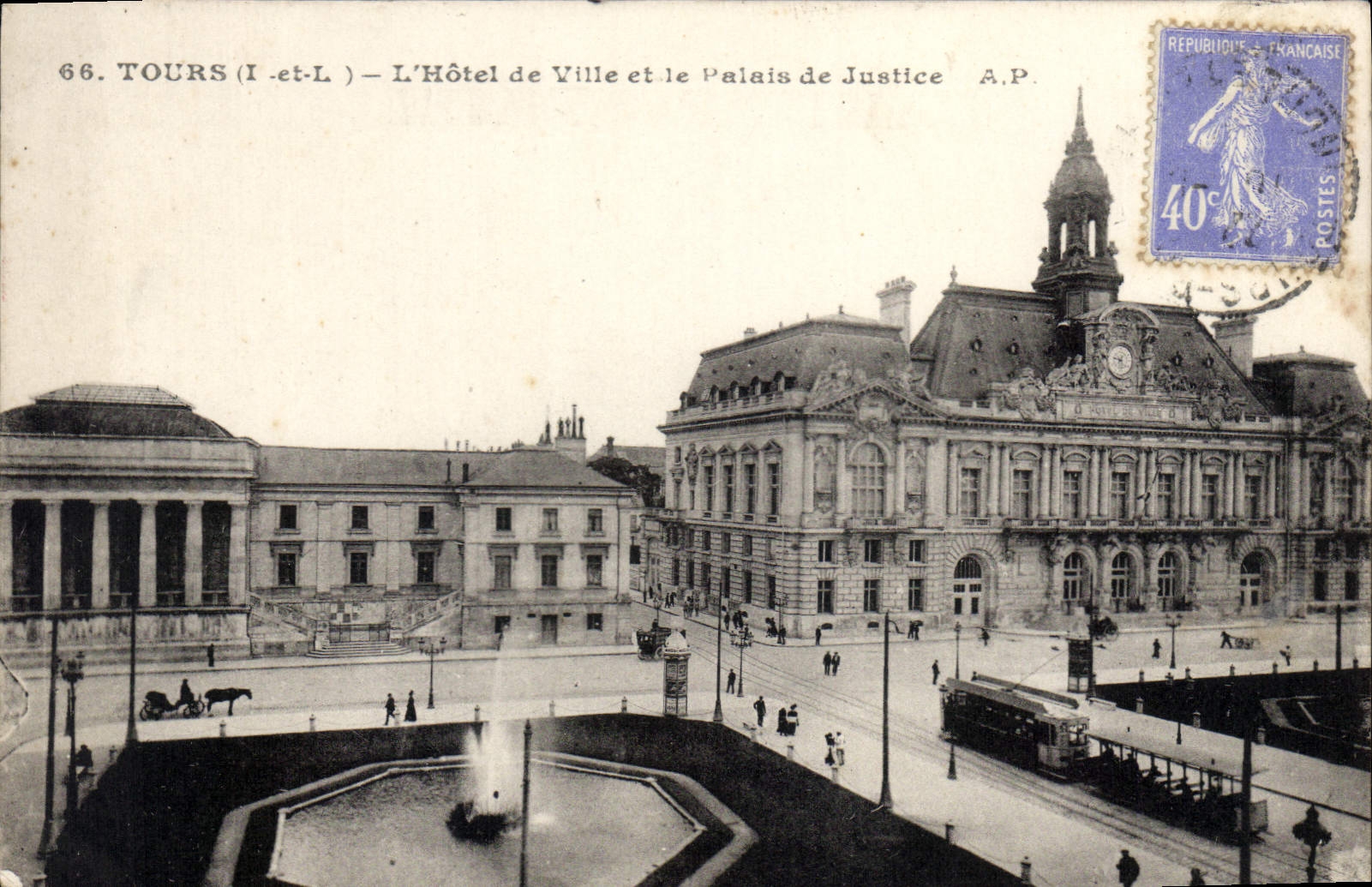 CPA Tours l'Hotel de Ville et le Palais de Justice Tramway