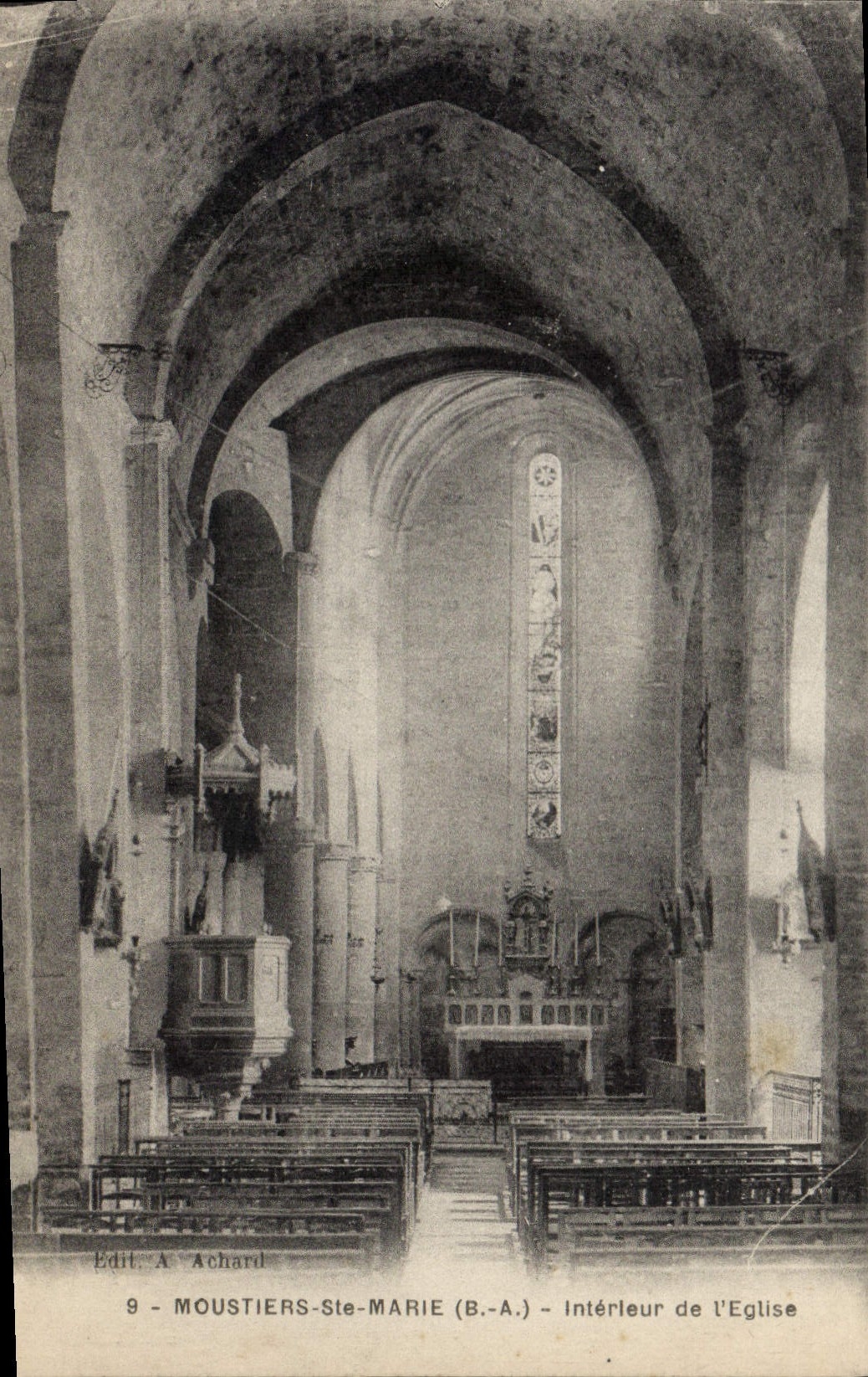 CPA Moustiers Ste Marie (B A) Interieur de l'Eglise