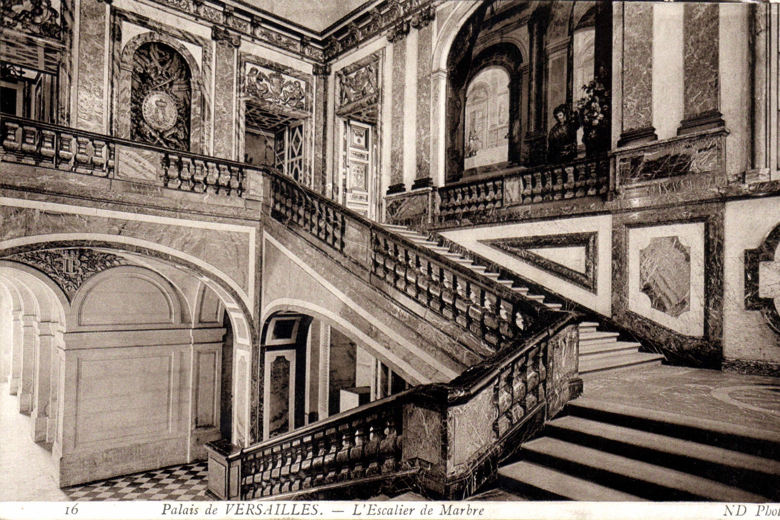CPA Versailles Palais de Versailles L'Escalier de Marbre