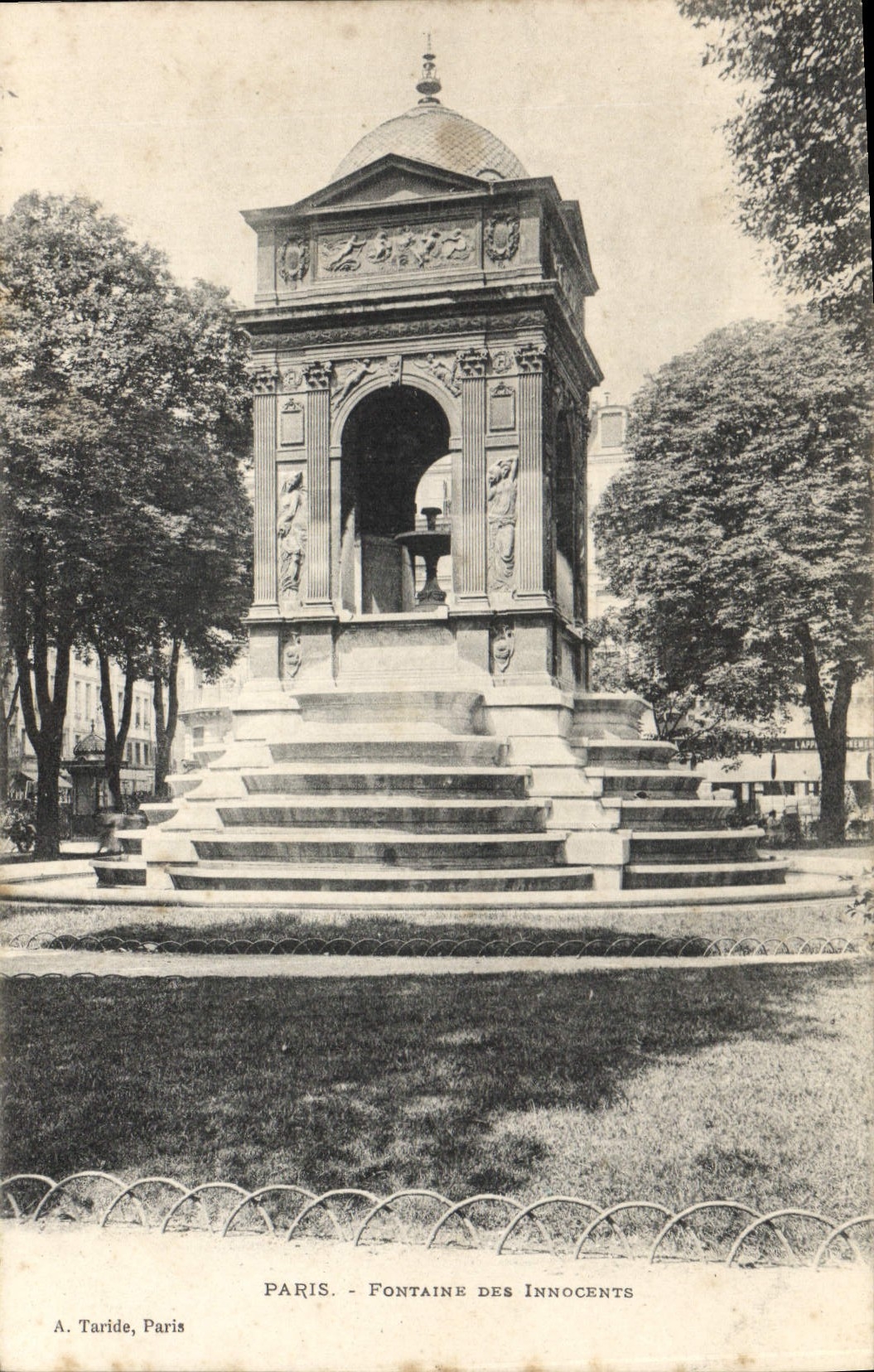 CPA Paris Fontaine des Innocents